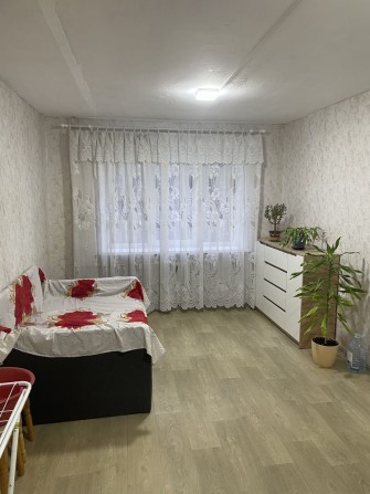 Продається кімната в гуртожитку в Бучі. - фото 1