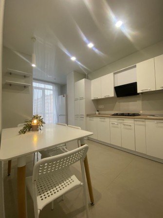 Чудова, простора 46м 1к квартира в ЖК Жасмін Центоальний парк - фото 1