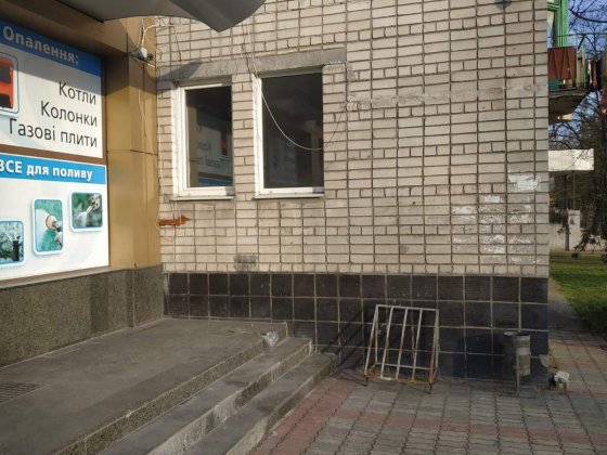 Офисное помещение или магазин с комнаты общежития!! Кременчуг