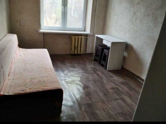 Продам 1 кiмнату в гуртожитку на Браiлках Полтава
