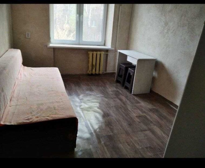 Продам 1 кiмнату в гуртожитку на Браiлках - фото 1