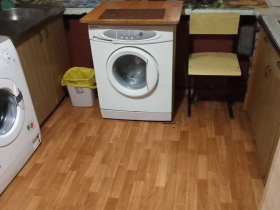 ПРОДАЮ Комнату 18м2 ЦЕНТР/Рынок. Меб.Стир.Маш. Все Удобства Блоч.Сист. Чернігів