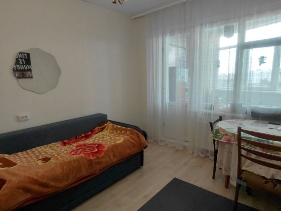 Продаж кімнати з лоджиєю Чернігів