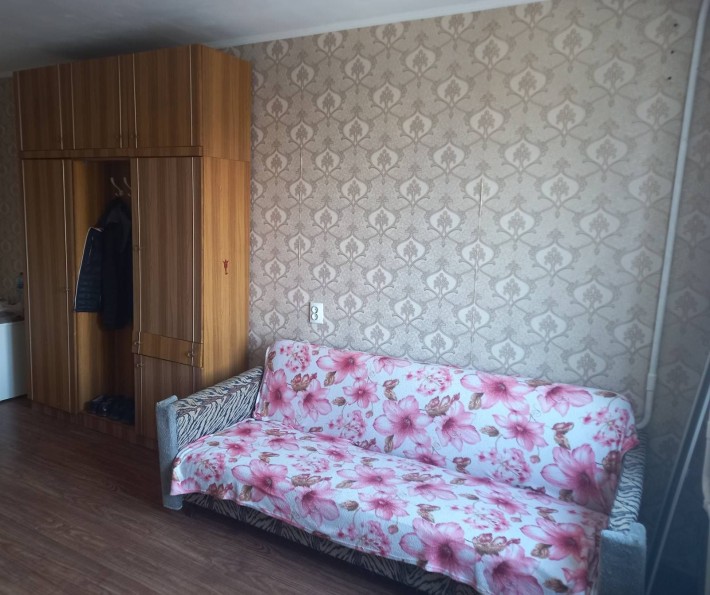 Продається велика кімната в гуртожитку - фото 1