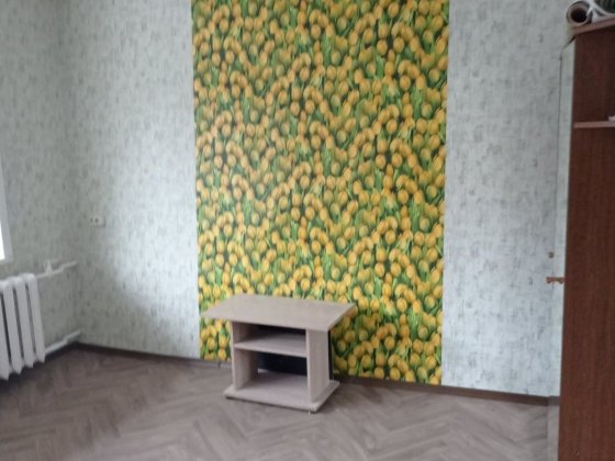 Кімната в гуртожитку на Металургів