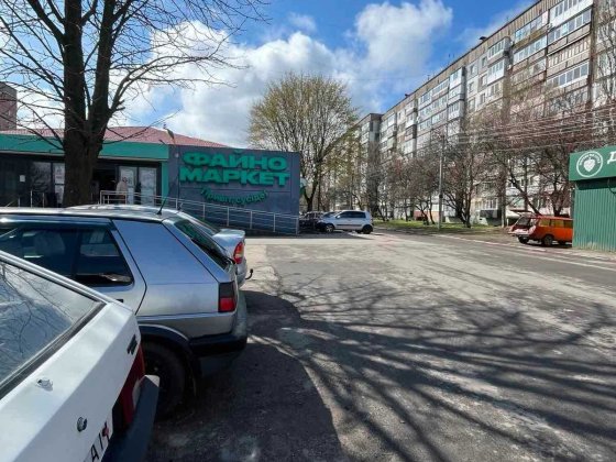 В продажу з'єдані дві кімнати площею 34 кв.м на 101 мікрорайоні Кропивницкий