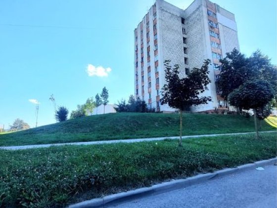 Продаж бічна Мазепи лікарня ШМД Миколайчука кімната в гуртожитку Львов