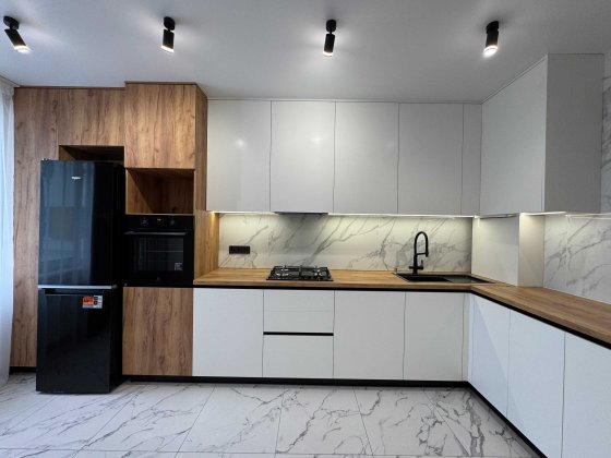 Центр Бучі 1к квартира з новим ремонтом Буча