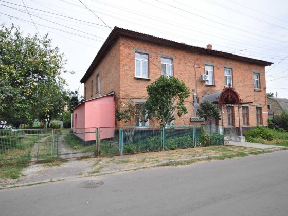 Простора 2-кім квартира з індивідуальним опаленням та гаражем, центр! Белая Церковь