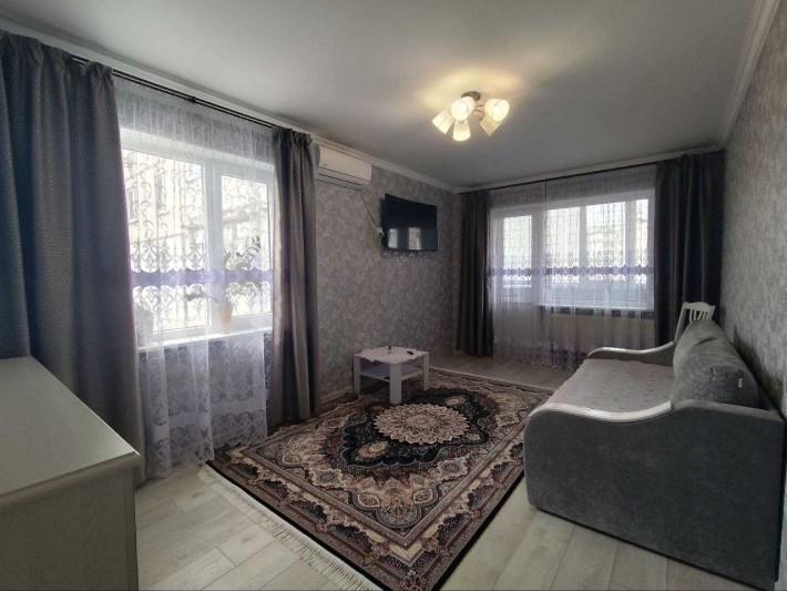 Продаж 2 кім. квартири з А/О в Центрі - фото 1