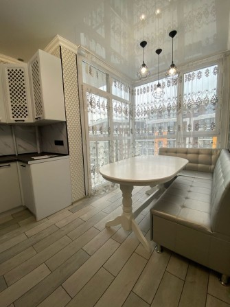 Євро 2к квартира з євроремонтом,меблями та технікою в лісовій частина - фото 1