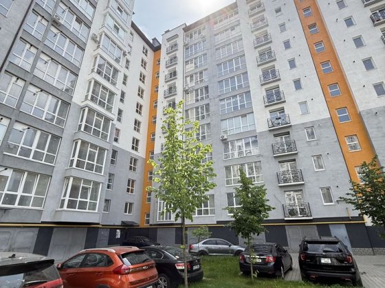 Двокімнатна квартира з ремонтом на 3 поверсі Ивано-Франковск