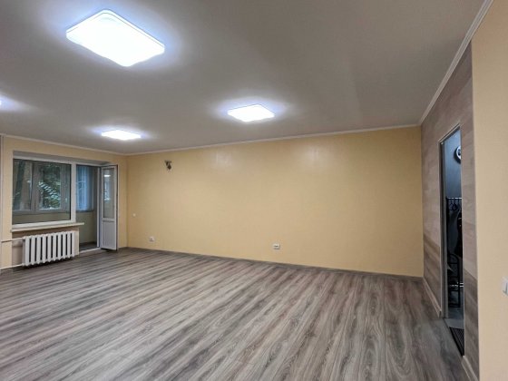 Простора квартира в центрі вул. Пуляю Ивано-Франковск