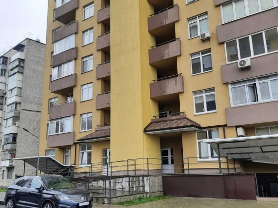 Продам 1 кім Бориспіль , Привокзальна 2 , Є ОСЕЛЯ Борисполь
