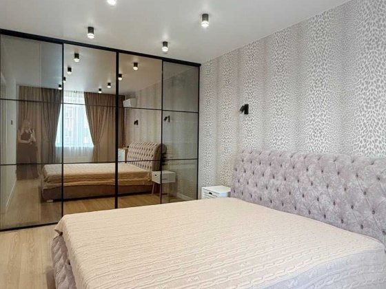 Шикарна 2-кімнатна квартира, ЖК "Сади Вишневі", вул. Святошинська,58 Вишневое