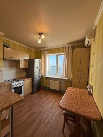 Продам 2 кімнатну квартиру в центрі - фото 1