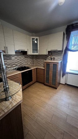 Двух кімнатна квартира місто Буча - фото 1