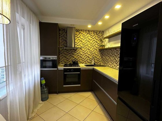 Продам 3к квартиру з автономним опаленням вул. В. Стуса ДНС Белая Церковь