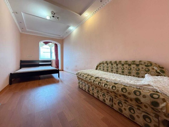 Простора 1 кім. квартира в цегляному будинку Ивано-Франковск