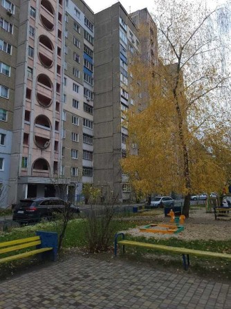 Бровари продам 2 кім.квартиру вул.Незалежності. - фото 1