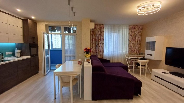 Продам 3-кім. квартиру ЖК Лісовий квартал, вул. Чорновола,Київська SL - фото 1