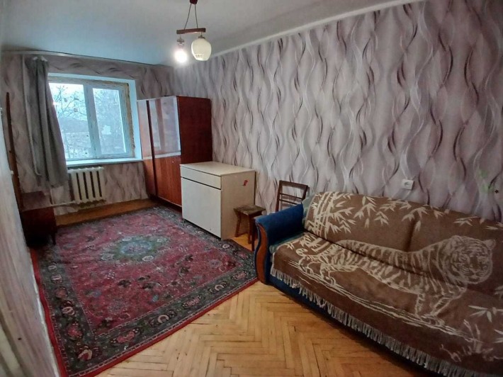 Продається простора та світла 2-кімнатна квартира у центрі м. Буча - фото 1