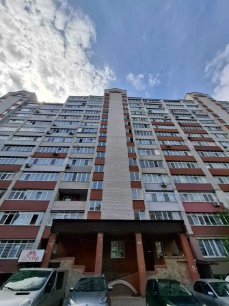 Продається шикарна 3-кімнатна квартира в м. Бровари - фото 1