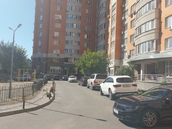 Продаж 3-х кімнатної квартири Бровары