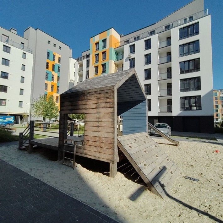 Продам 3-х кімнатну квартиру р-н Велеса - фото 1