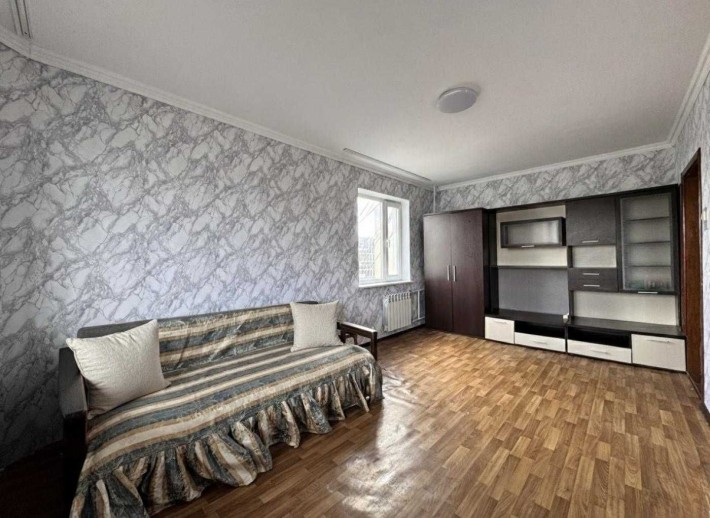 2 кімнатна в центрі  з ремонтов, вул. Європейська 6, інфраструктура - фото 1