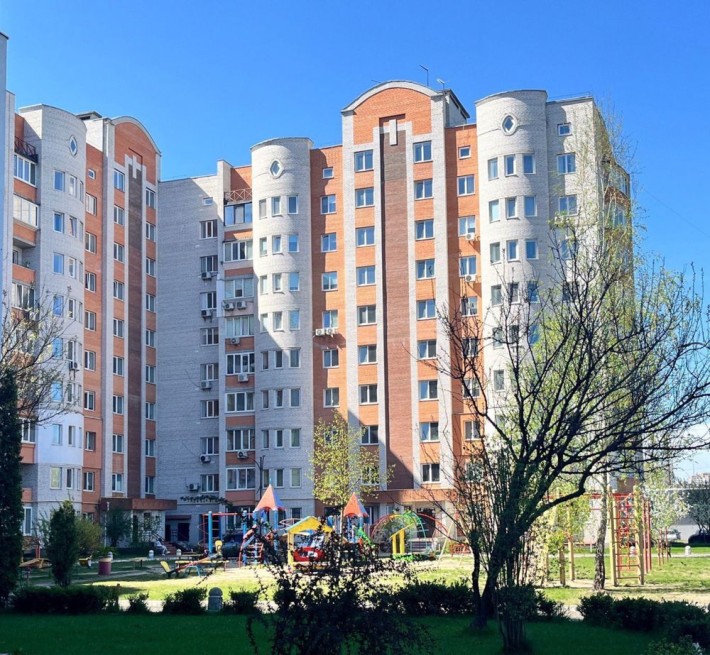 Продаж просторої 2к квартири з ремонтом площею 67,2м з ремонтом в Бучі - фото 1