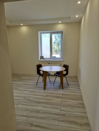 Простора 2-кімнатна Сталінка з АО в Самому Центрі! - фото 1