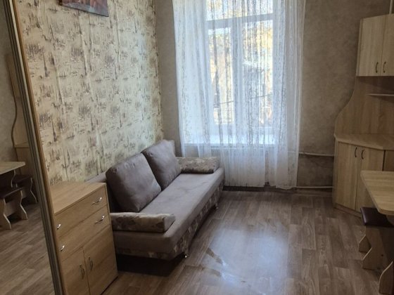 Продам Комнату в Коммуне, центр Кузнечная! Одесса