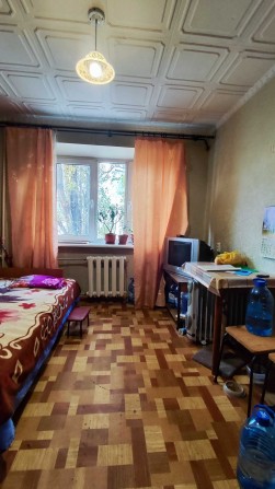 Предлагается к продаже комната на ул. Краснова. Площадь 12 кв.м. - фото 1