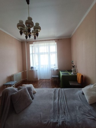 Выделенная коммуна на Бабеля. Дом -сталинка. (620-560) - фото 1