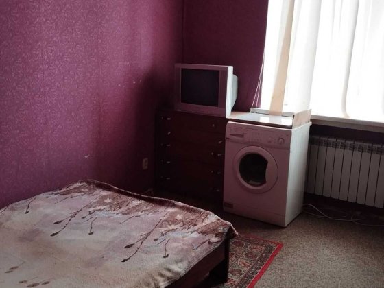 Продам гостинку ХТЗ р-н КЛАССА Харьков