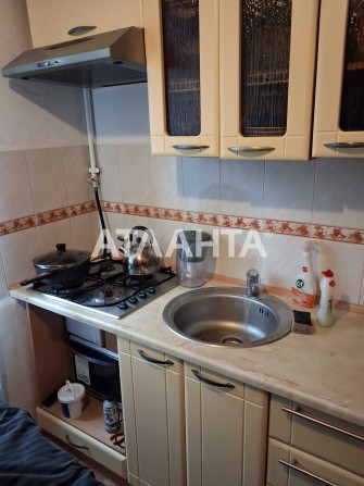 Комната на Затонского, кухня и санузел на двоих - фото 1