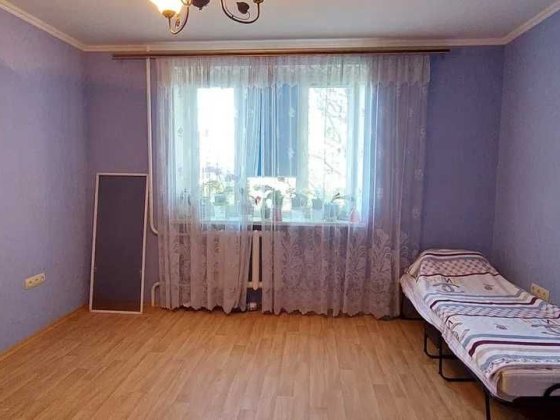 3комнаты с ремонтом и своя столовая в коммуне Одесса