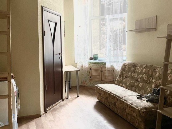 Продается комната, свой с/у,большая гардеробная, рядом Французский б-р Одеса