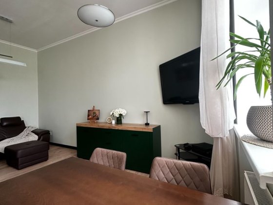 Продам 3 к кв індивідуальне опалення, власний Камін та Барбекю.Видова Бровары