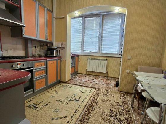 Продам трикімнатну квартиру з АО на Піщаному масиві м. Біла Церква Белая Церковь