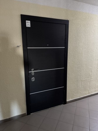 Продам 2-х кімнатну квартиру - фото 1