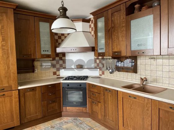 Продаж   3-кім. кв-ри   81.5 м2  у м.Вишневе   по вул.  Південна 17 Вишневое