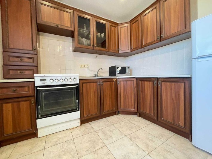 Продаж затишної укомплектованої квартири, вул. Машинобудівників,17 - фото 1