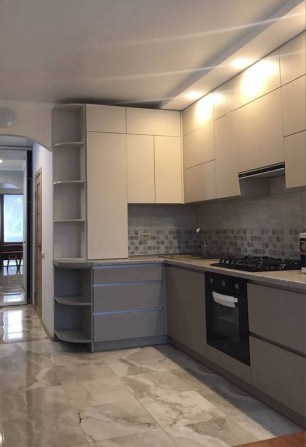 Центр міста! Однокімнатна з ремонтом в новобудові! - фото 1