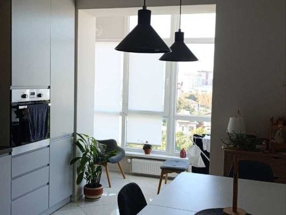 Продаю 2к квартиру в центрі біля стометрівки в новобудові.Документи є Ивано-Франковск