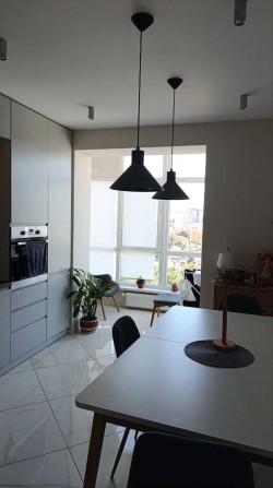 Продаю 2к квартиру в центрі біля стометрівки в новобудові.Документи є - фото 1