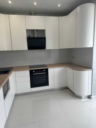 Є Оселя-ДержПрограми 2 кім ремонт Ірпень вул Д.Попова ,64м.-108000у.е. - фото 1