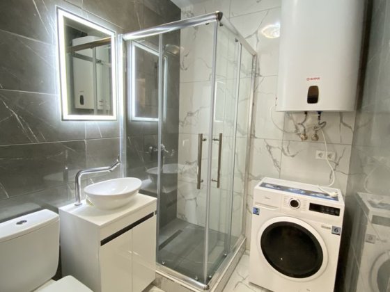 Квартира з новим ремонтом, меблями та технікою в ЖК закритого типу Ірпінь