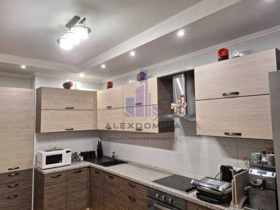 Продається 3-к квартира, 108м2, вул. Чубинського, буд.3, місто Бровари Бровары